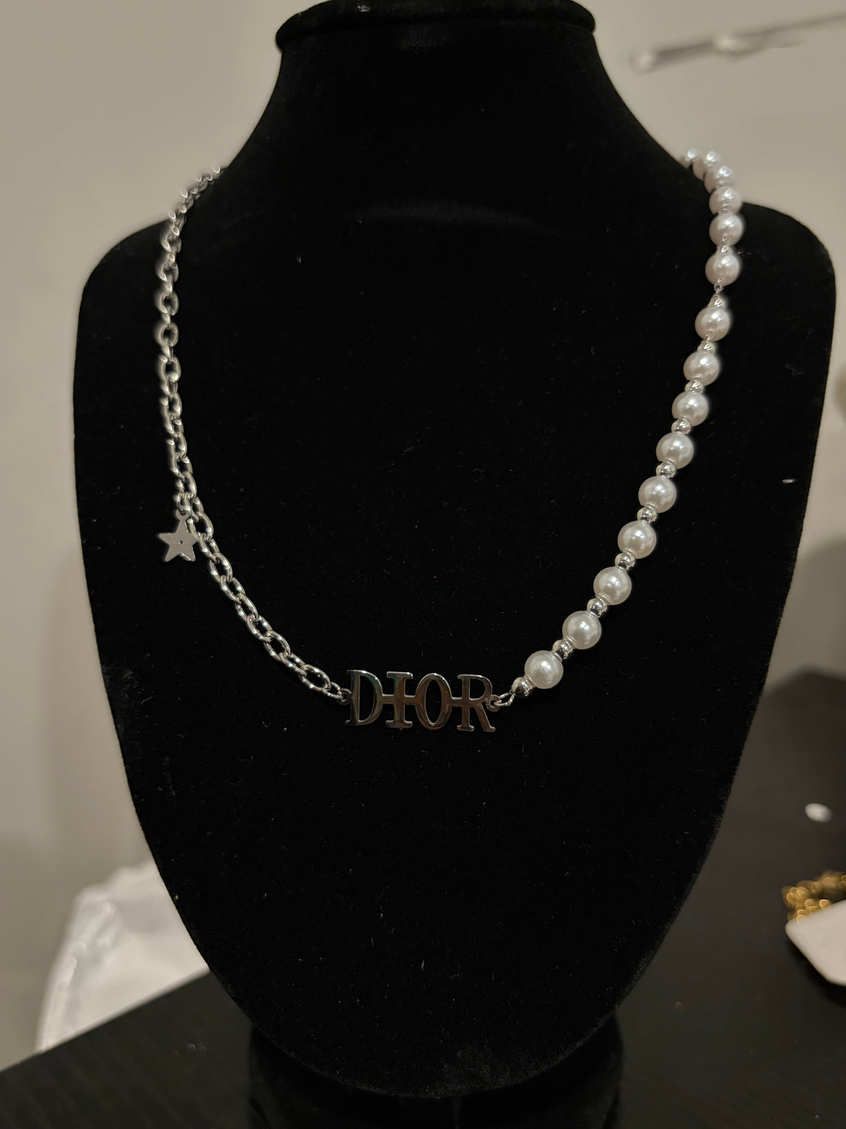 ✰Di✮r Pearl Necklace✰