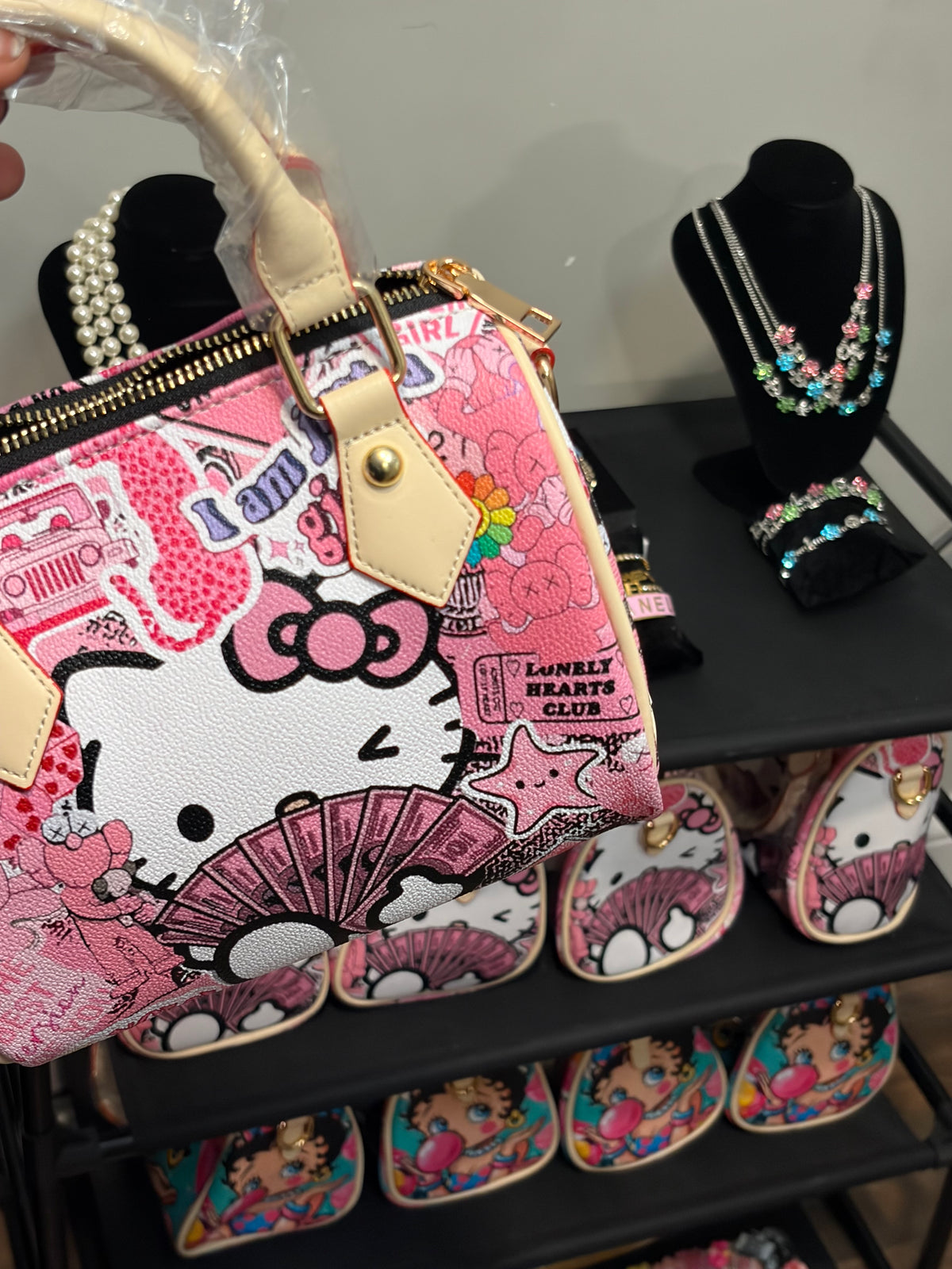 ✮ Hello Kitty Money Pillow Bag ✮